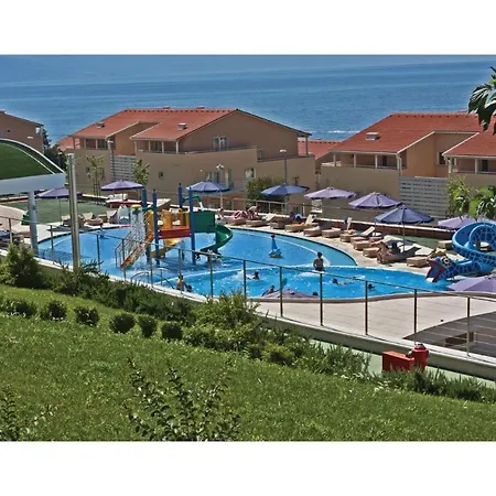 Apartman Nice In With Outdoor Swimming Pool, 2 Bedrooms And Wifi Novi Vinodolski