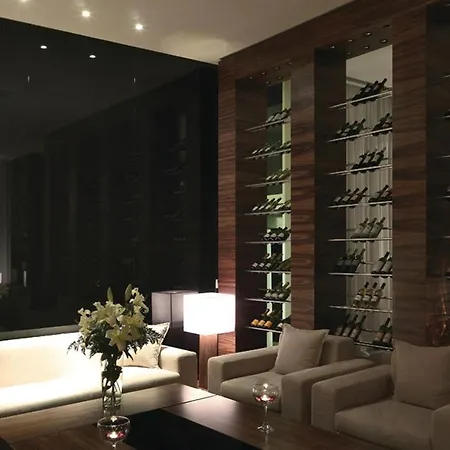 Nice In With Outdoor Swimming Pool, 2 Bedrooms And Wifi Apartman *