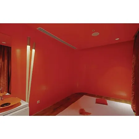 Apartman Nice In With Outdoor Swimming Pool, 2 Bedrooms And Wifi *